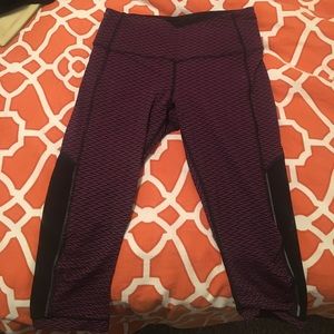 Lululemon crops!